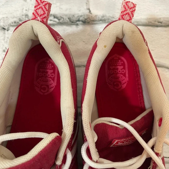 Men’s COOGI red chambray sneakers Sz 1 - Picture 5 of 8